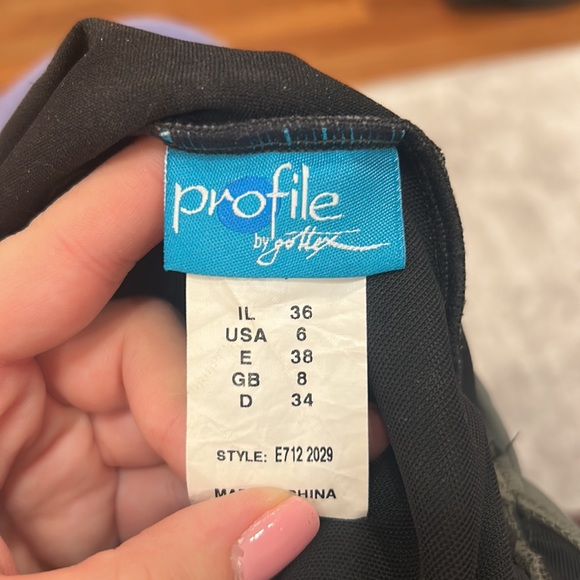 New! Profile by gottex one piece in perfect condition - Picture 11 of 11